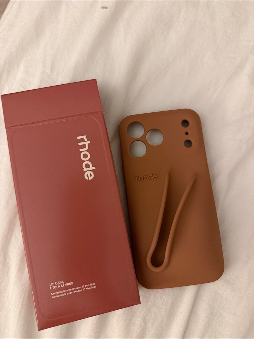 rhode  Lip Case for iPhone 17 Pro Max - Colada